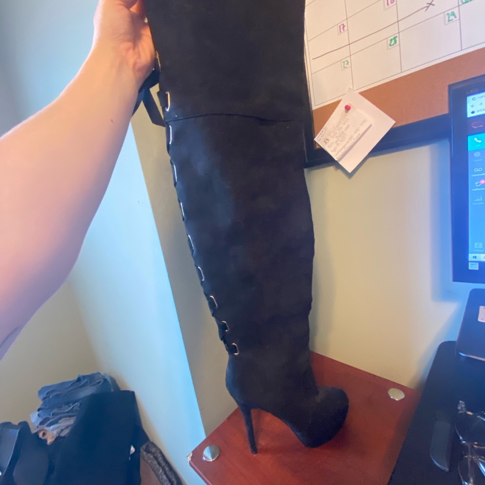*NEW* ShoeDazzle Over The Knee Laceup 5in Suede Black Stiletto Boots - Picture 6 of 9